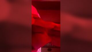 African Teenagers Sneaks to banged Mom’s bf