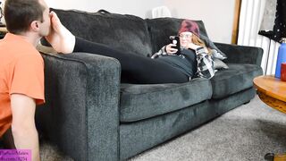 TSM - Amber lets me worship her foot before smothering me with them