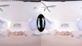 WETVR Hottie Real Estate Agent Boned Into VR