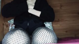 Intense close up puffy vagina lips masturbation
