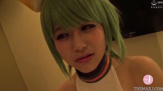【Hentai Cosplay】Anime cosplay beauties begging for sex into a hotel