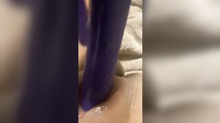 Small snatch ejaculates inside less than a minute