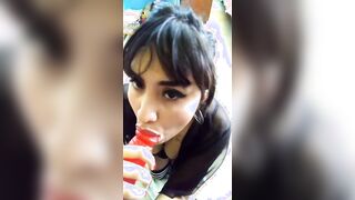 Me gustaría tener una verga grande en mi boca