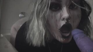 Whorror Hoe Plays with Herself to Metal