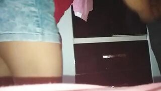 Ballbusting fem dom