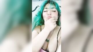 Compilado de historias y videitos de Reyna (ig de la minita @tiranicarex_x )