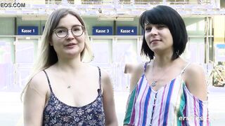Dyke Lovers Play With a Glass Vibrator