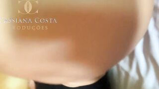 Cassiana Costa enfrentendo o maior pau negro que já viu