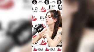 Te Masturbas? Pregunta Picante a Aura