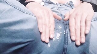 Bbw wetting and masturbating til orgasm in piss soaked jeans