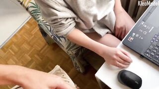 Fucking my ex-wifey on the table and cumming in. KleoModel