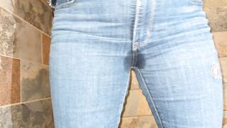 Wifey pee into her leggings
