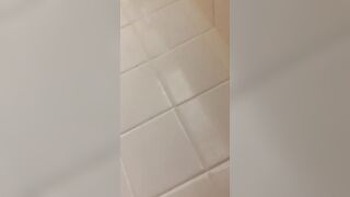 Quickly Cumming into the bathtub (audio only)