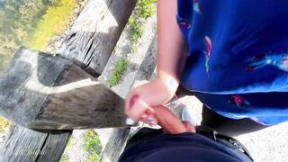 Insane risky outdoors Hand Job on a high frequented Lake - Sloppy Hand Job and Creampie