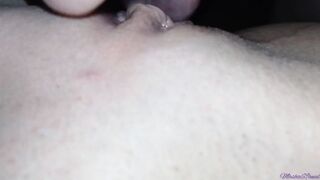 Вылизал сводную сестру на кровати Родителя, крупный план, Masha69anal