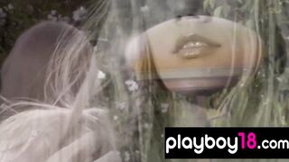 Huge boobed all natural naked blondie Jennifer Pershing shows her