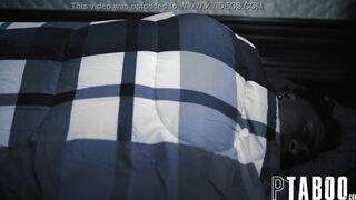 African Stepson Peeking His Stepmom Mona Wales Fucking Dad and