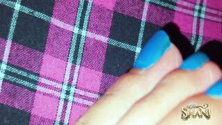 BLUE TOENAILS TOEJOB CUM ON TOES.. කැරි විදිනකන් අතේ ගහන ශානි