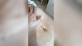 oil on my navel and navel grind