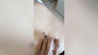 oil on my navel and navel grind