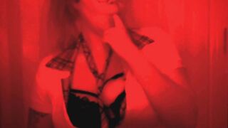 Sexsual school cunt with mouth posing the crowd
