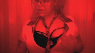 Sexsual school cunt with mouth posing the crowd