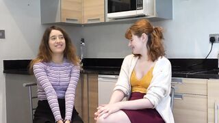 Lesbians Play With Rubs Oil