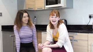 Lesbians Play With Rubs Oil