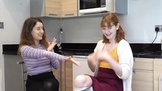 Lesbians Play With Rubs Oil