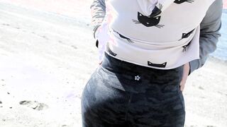 milf Let Me Grab Her Fat Booty On a Outdoor Beach