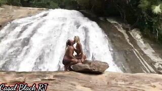 Amandinha African RJ and Edu Ebony RJ decided to venture