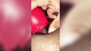 Clitoris Sucking Off: Rosey sucking off my clitoris so irresistible !
