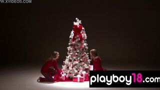 Huge boobed nude twins Natalie and Jennifer Campbell having fun inside