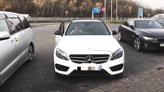 Fremder Schwanz fur meine Muschi an der Autobahn - Bang Box