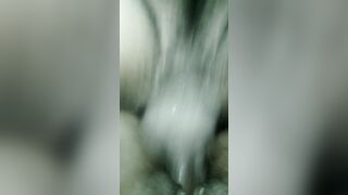 Filling up cougar pussytill she squirt