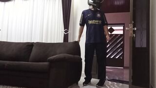 I received the corinthian motoboy from ifood without underwear and