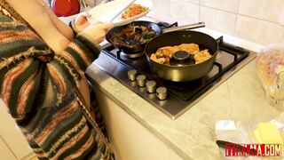 Nude cooking with Thelma episode one