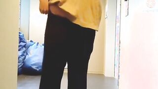 裸より恥ずかしい格好で露出してみた...