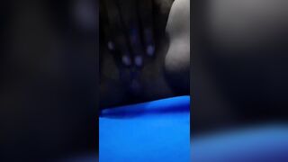 Rico squirt y gemidos fuertes mientras me masturbo