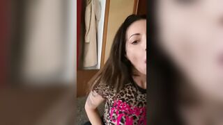 Priscilla Salerno trova un fan inside ascensore e si fa inculare