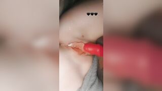 Creamy lil orgasm into just a few seconds !