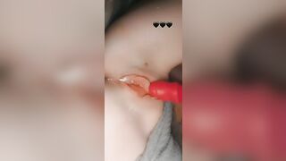 Creamy lil orgasm into just a few seconds !