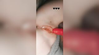 Creamy lil orgasm into just a few seconds !