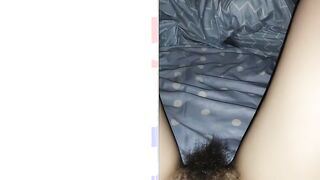 寂寞的大一学生妹，暑假的夜晚自慰