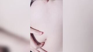 Bombshell Eastern Hoe Likes To Finger Her Belly Button And Clitoris Into The Morning