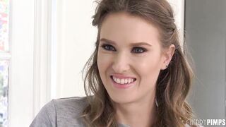 Thin Blonde Masseuse Ashley Lane Is into the Mood for