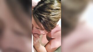 Bombshell Wifey milf takes a load all over her face