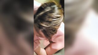 Bombshell Wifey milf takes a load all over her face