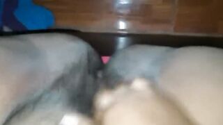 African mom squirting