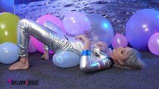 Gabbie carter space ballons